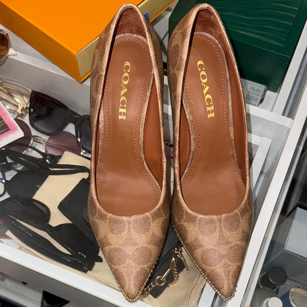 Coach Women's Tan Patterned Heels